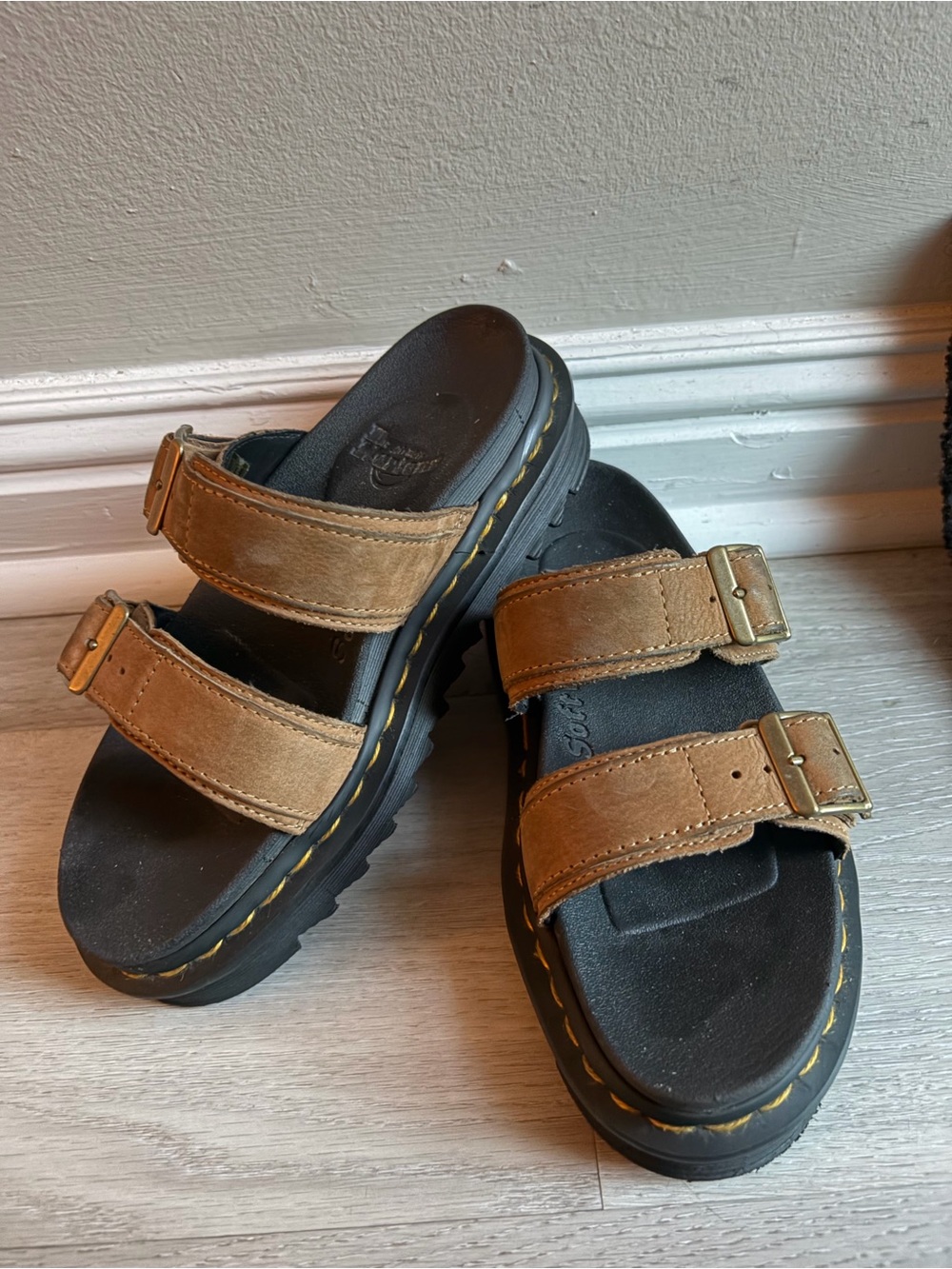 Dr Marten Myles Sandals